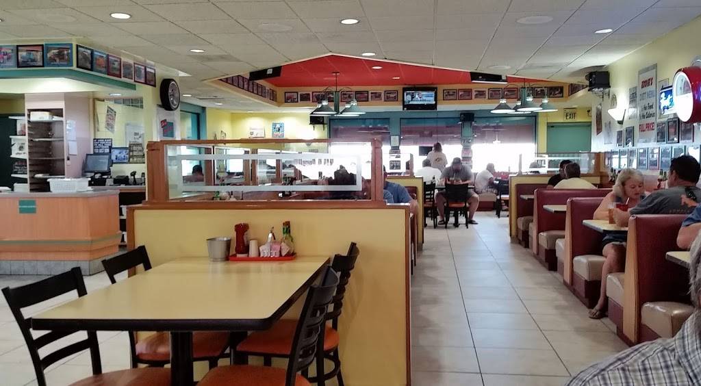 Fast Eddies Diner | restaurant | 17017 N 33rd Ave, Phoenix, AZ 85053, USA | 6029385688 OR +1 602-938-5688