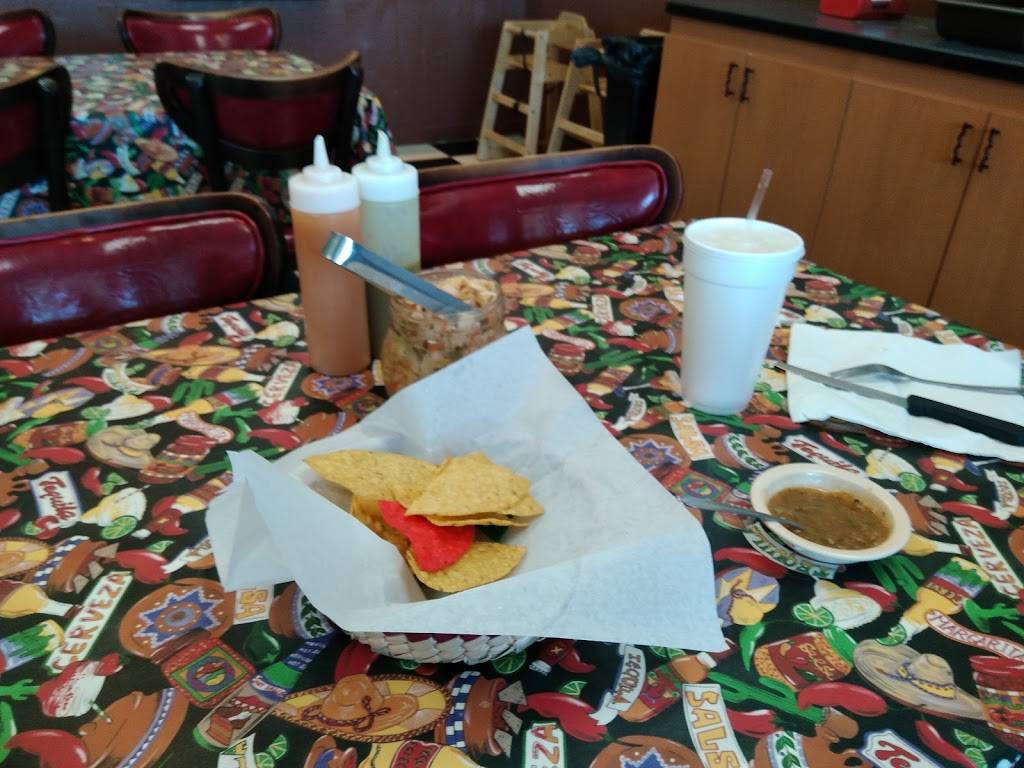 Pupusita Express | restaurant | 1114 N Cedar Lake Rd, Round Lake Beach, IL 60073, USA | 8475505325 OR +1 847-550-5325