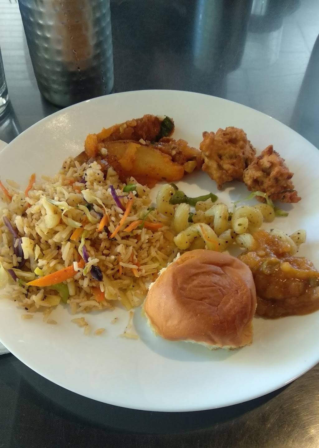 Tikka Bistro | restaurant | 1250 E Apache Blvd #116, Tempe, AZ 85281, USA | 4805905960 OR +1 480-590-5960