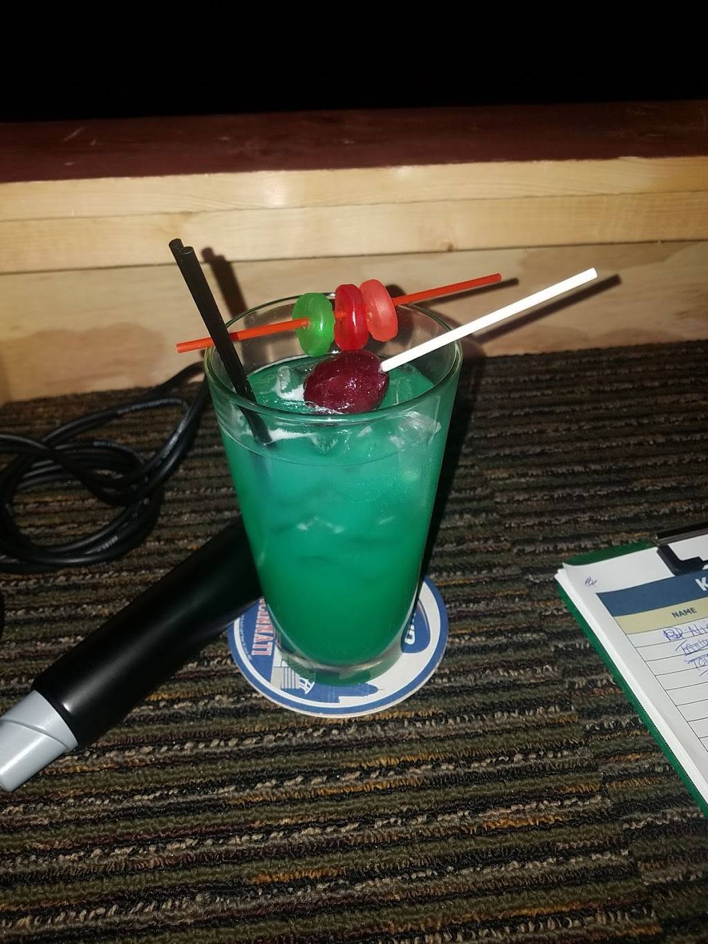 Out The Way | night club | 4880 Union Centre Pavilion, West Chester Township, OH 45069, USA | 5138894538 OR +1 513-889-4538