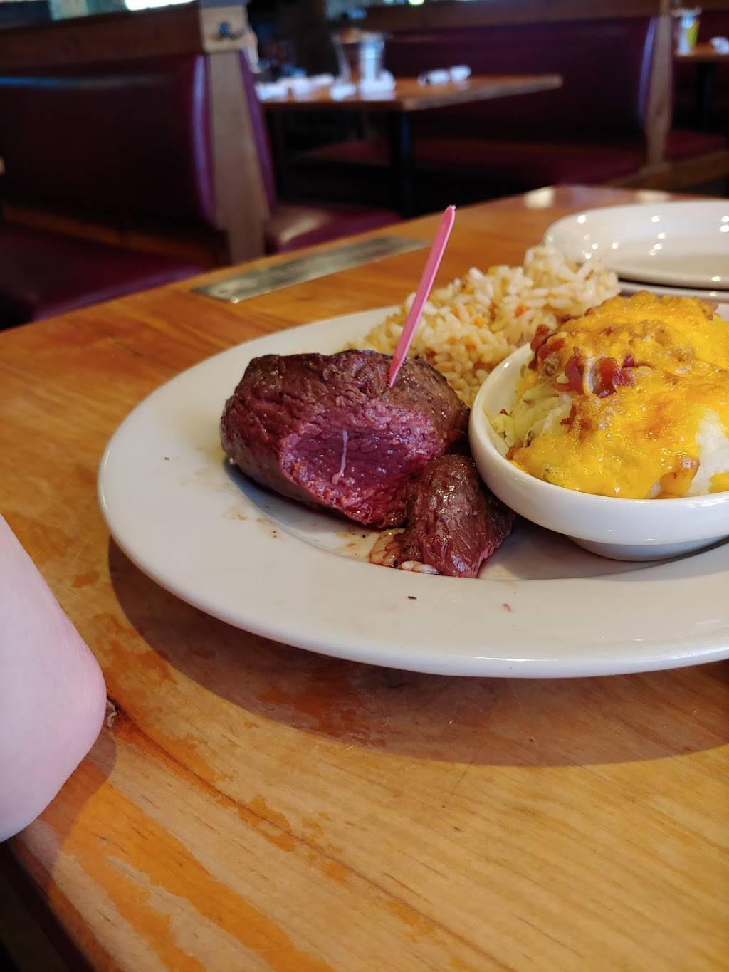 Logans Roadhouse | restaurant | 6226 University Dr NW, Huntsville, AL 35806, USA | 2568377885 OR +1 256-837-7885