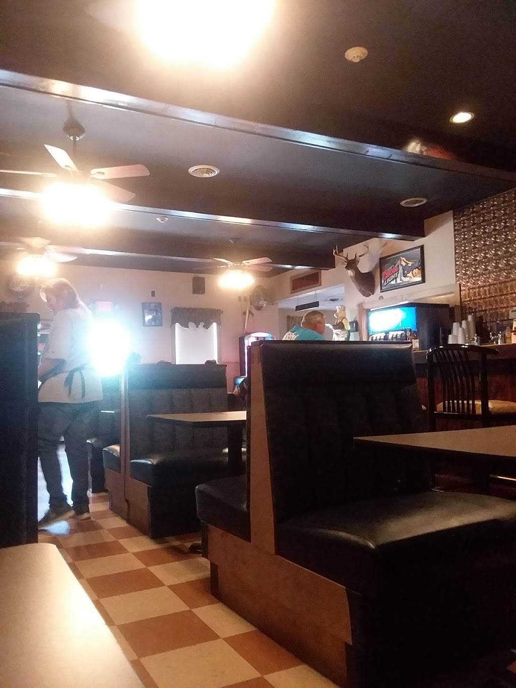 Millies Road House Bar | restaurant | 200 Middle St, Vienna, MD 21869, USA | 4103763130 OR +1 410-376-3130