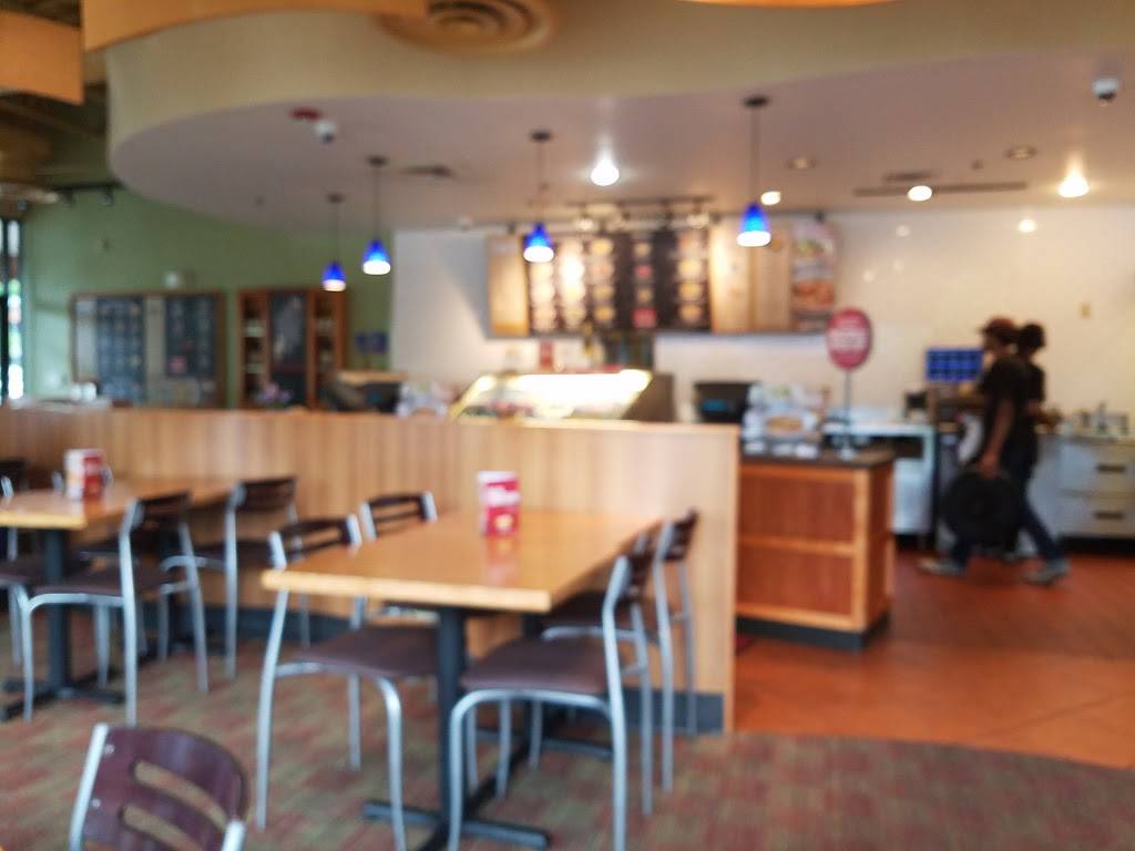 Noodles and Company | restaurant | 3105 Duke St, Alexandria, VA 22314, USA | 7032120008 OR +1 703-212-0008