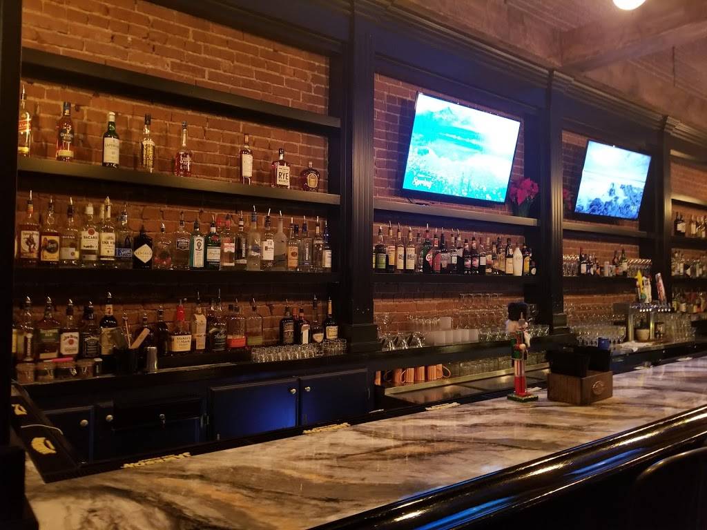 Vorshay’s Cocktail Lounge | restaurant | 417 E Douglas Ave, Wichita, KS 67202, USA | 3162659606 OR +1 316-265-9606