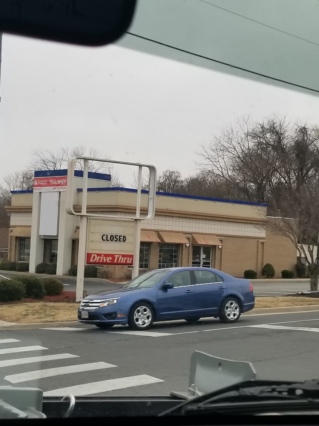 KFC | meal takeaway | 1040 Main St, Altavista, VA 24517, USA | 4343696300 OR +1 434-369-6300