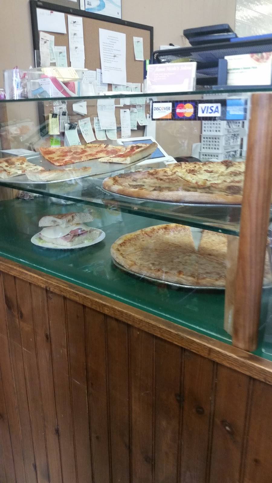 Scicchitanos Buono Pizza | restaurant | 962 Chestnut St, Kulpmont, PA 17834, USA | 5703733050 OR +1 570-373-3050