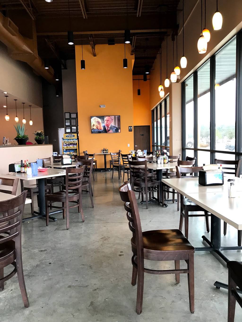 El Pupusodromo | restaurant | 5902 Renwick Dr, Houston, TX 77081, USA | 7136614334 OR +1 713-661-4334