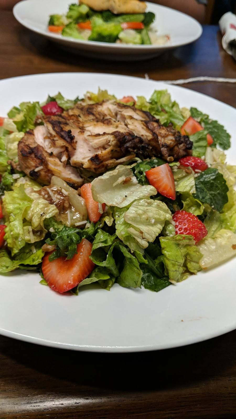 TGI Fridays | restaurant | 11228 Lone Eagle Dr, Bridgeton, MO 63044, USA | 3143448575 OR +1 314-344-8575