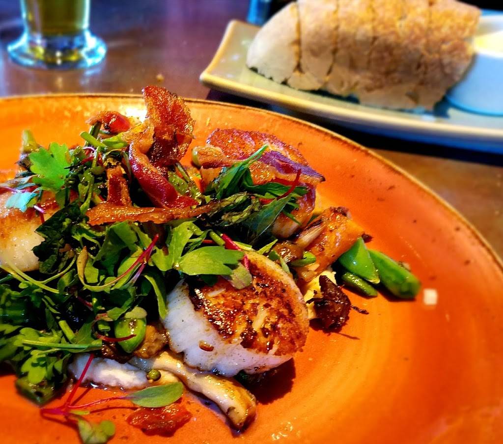 Buckeye Roadhouse | restaurant | 15 Shoreline Hwy, Mill Valley, CA 94941, USA | 4153312600 OR +1 415-331-2600