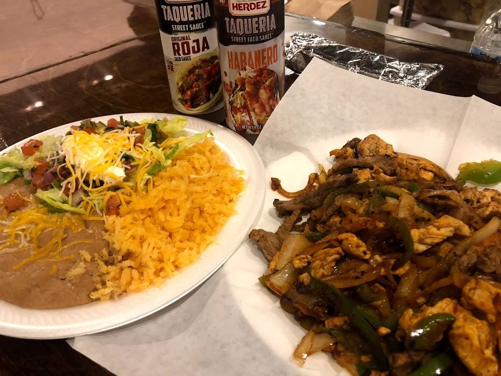 Las Fajitas Mexican-Grill | restaurant | 205 Washington St, Ravenswood, WV 26164, USA | 3042730509 OR +1 304-273-0509