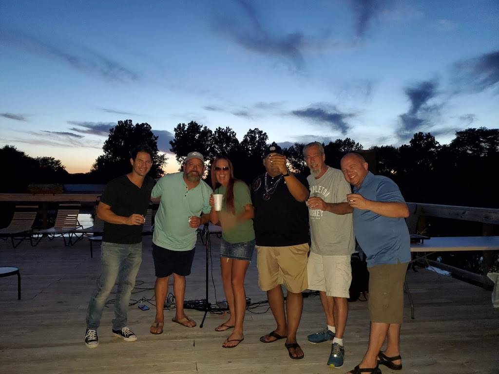 Urbandale Clubhouse And Restraunt | restaurant | 4022-4098 NW 86th St, Urbandale, IA 50322, USA | 5152765496 OR +1 515-276-5496