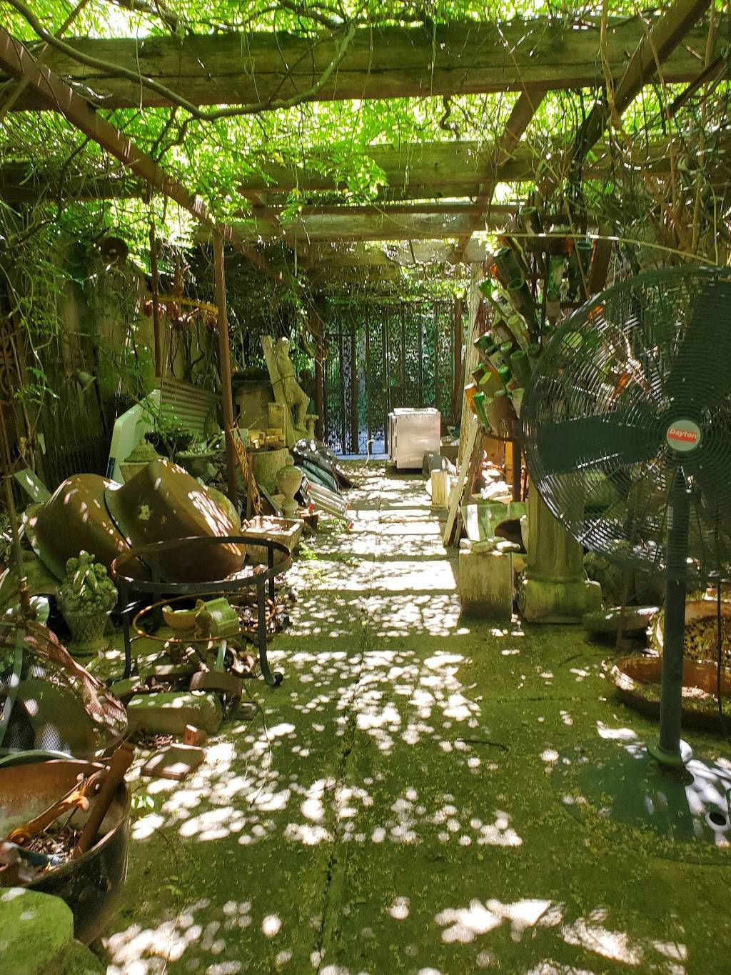 Garage Cafe | restaurant | 2304 10th Terrace S, Birmingham, AL 35205, USA | 2053223220 OR +1 205-322-3220