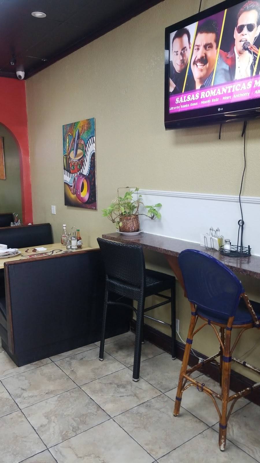 Cafe Que Rico | restaurant | 1822 NE Miami Gardens Dr, Miami, FL 33179, USA | 3056273845 OR +1 305-627-3845