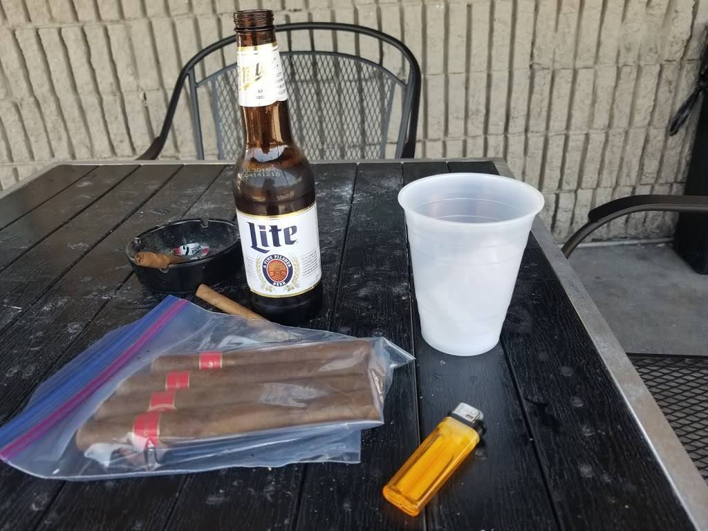 Jumps Bar | restaurant | 13180 Westpark Dr # 301, Houston, TX 77082, USA | 7134749390 OR +1 713-474-9390