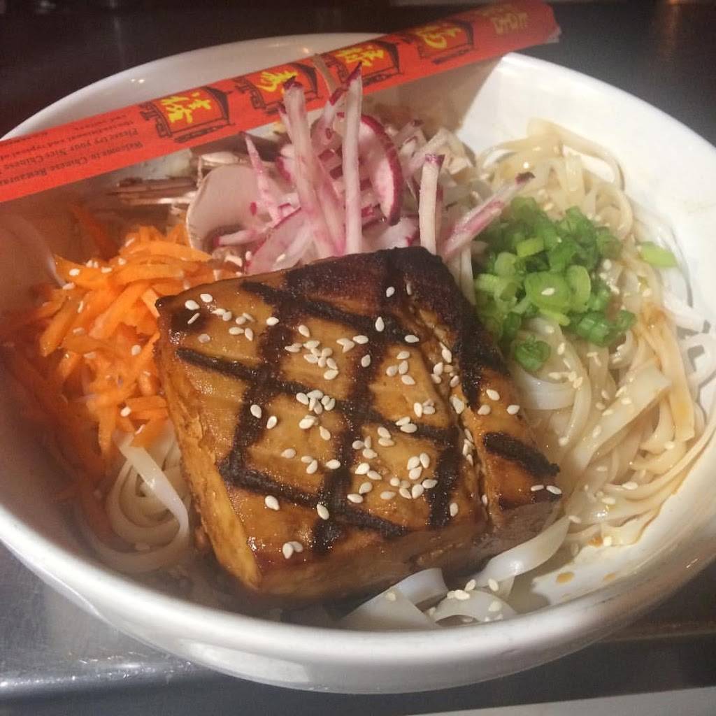 SouthHouse | restaurant | 2535 S 13th St, Philadelphia, PA 19148, USA | 2674573682 OR +1 267-457-3682