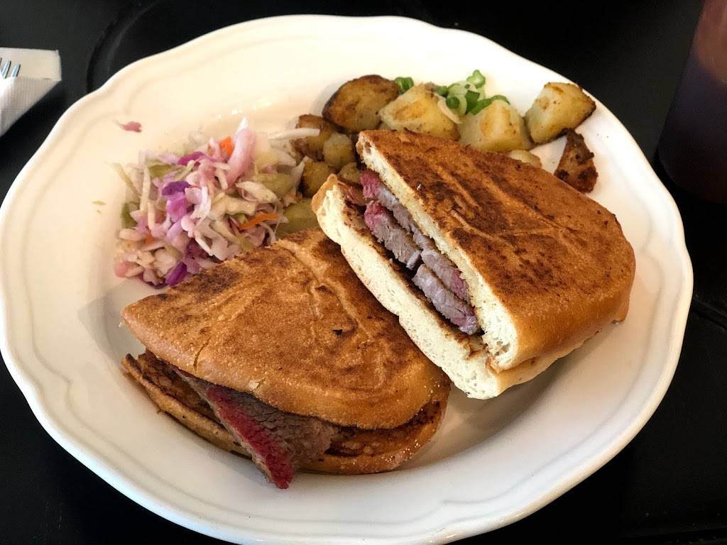 Texican | restaurant | 869 N Larrabee St, Chicago, IL 60610, USA | 3128775441 OR +1 312-877-5441