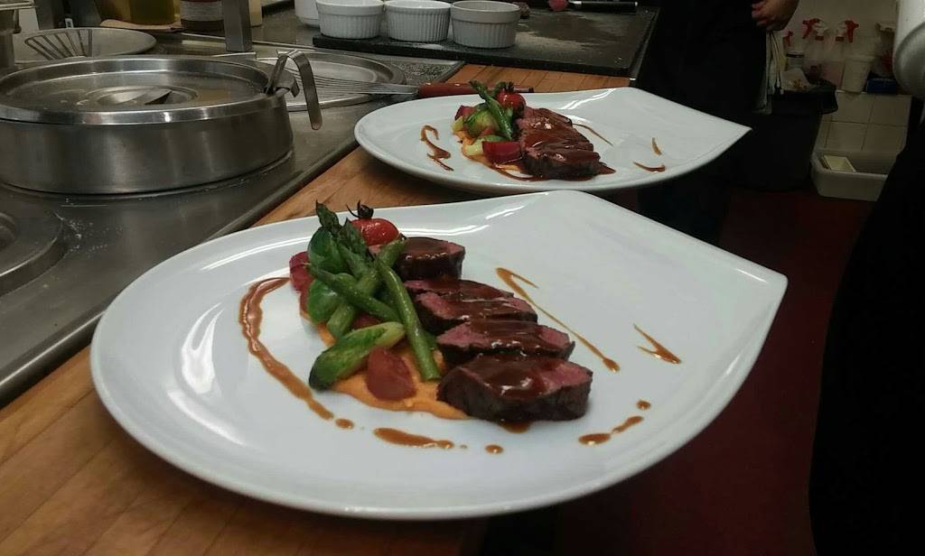 Table Du Chef | restaurant | 11 Rue Victoria, Sherbrooke, QC J1H 3H8, Canada | 8195622258 OR +1 819-562-2258