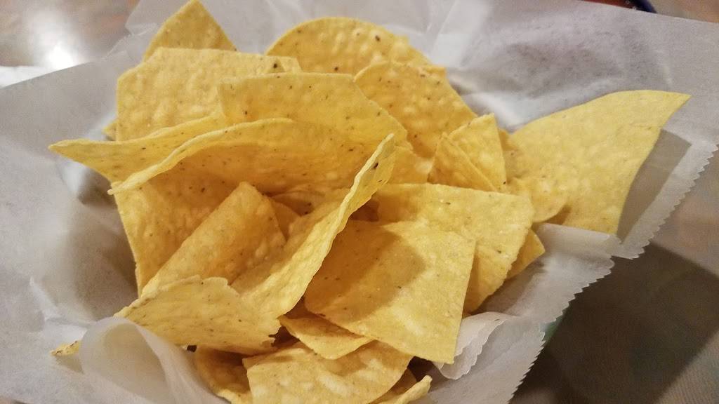 El Potrero | restaurant | 5490 Fenton Rd, Flint, MI 48507, USA | 8102378844 OR +1 810-237-8844