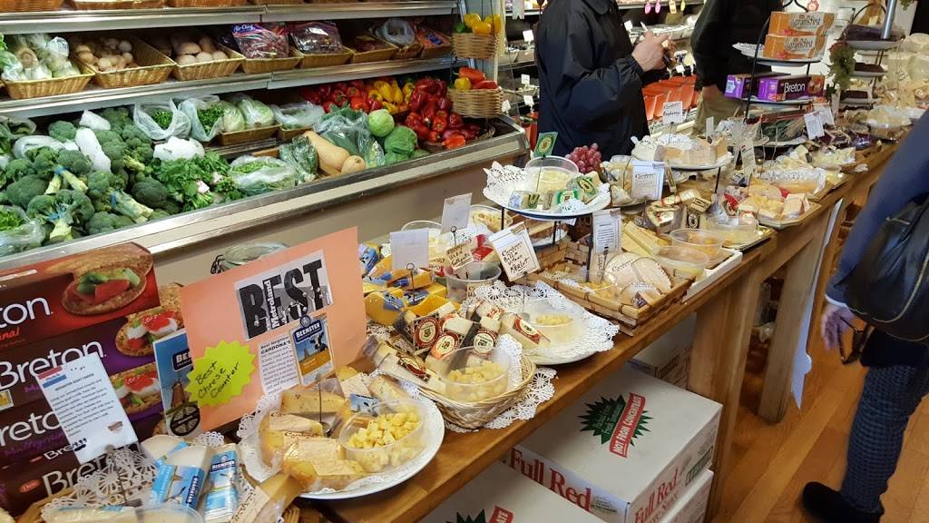 Cardonas Market | bakery | 340 Delaware Ave, Albany, NY 12209, USA | 5184344838 OR +1 518-434-4838