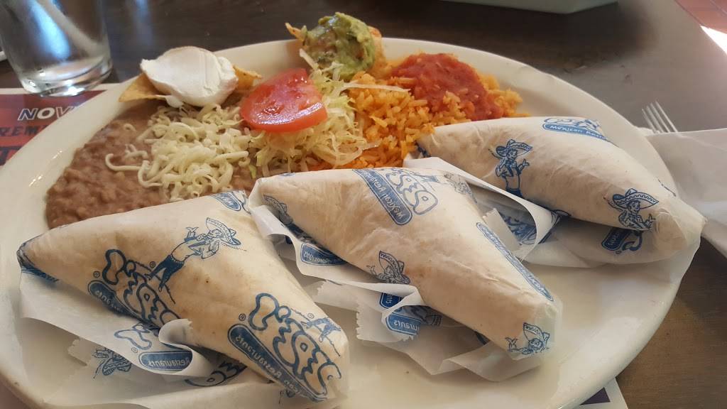 Pepes Mexican Restaurant | restaurant | 749 N Lake St, Aurora, IL 60506, USA | 6308442000 OR +1 630-844-2000