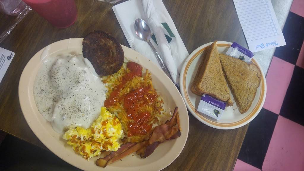 Nelle Belles Diner | restaurant | 150 US-69, Kansas City, MO 64118, USA | 8164529786 OR +1 816-452-9786