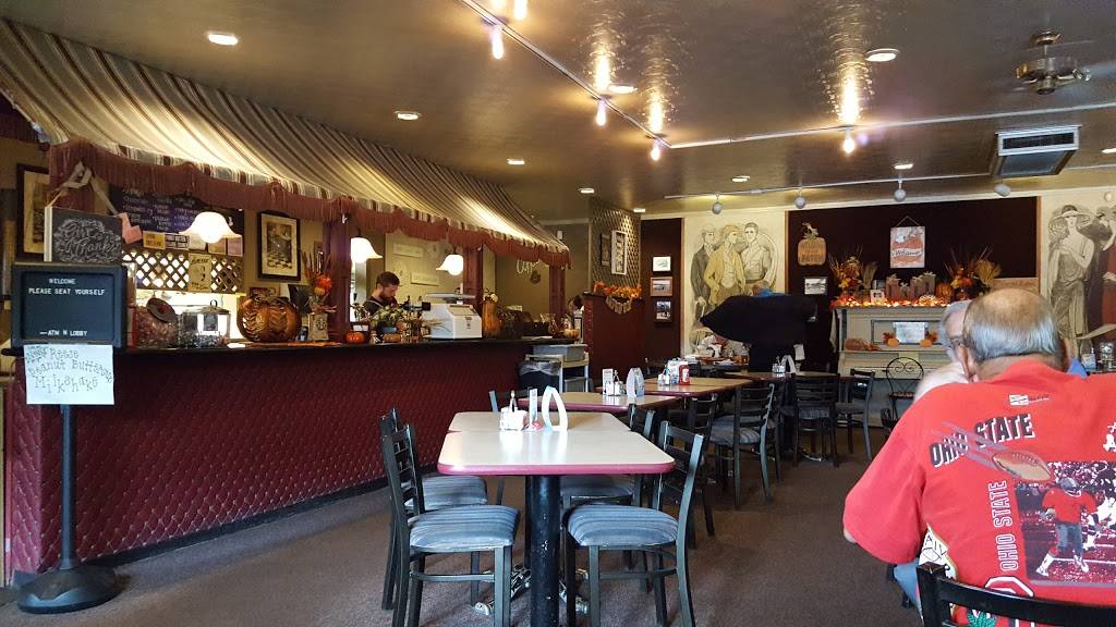 Sweet Henries Ice Cream | restaurant | 1365 Gardner Blvd, Norton, OH 44203, USA | 3308250365 OR +1 330-825-0365