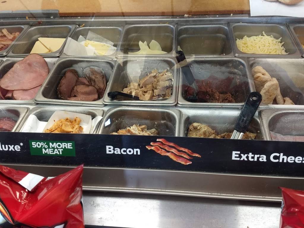 Subway | restaurant | 16922 Main St, Hesperia, CA 92345, USA | 7609495545 OR +1 760-949-5545