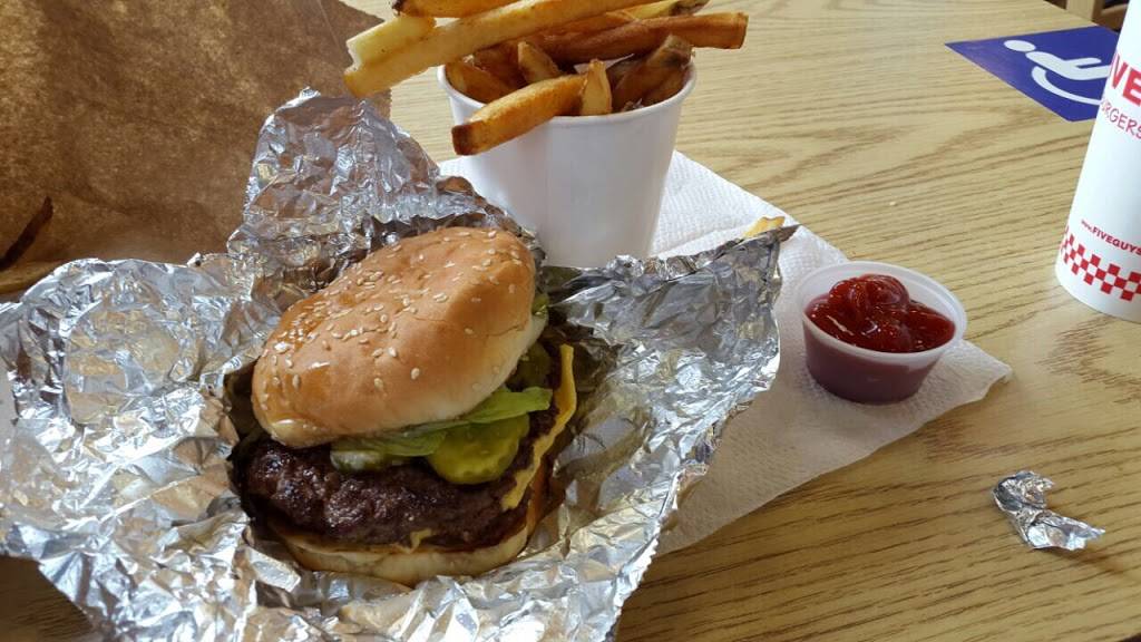 Five Guys | meal takeaway | 258 Daniel Webster Hwy, Nashua, NH 03060, USA | 6038970025 OR +1 603-897-0025