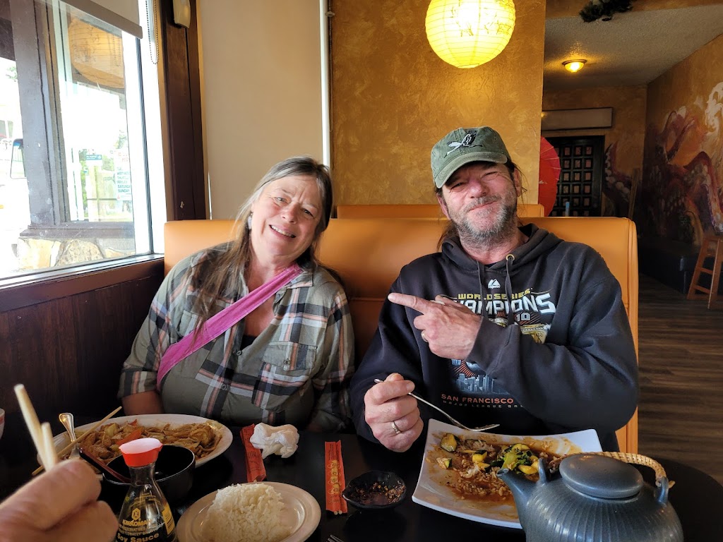 Sushi Asian Cuisine | restaurant | 406 Redwood Hwy, Cave Junction, OR 97523, USA | 5415926988 OR +1 541-592-6988