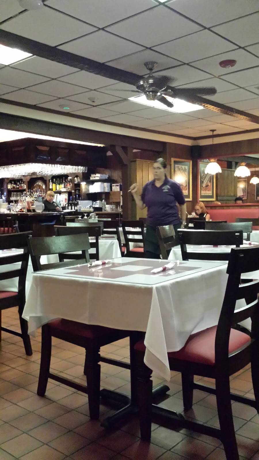 The Big Cheese & Pub | restaurant | 606 Reservoir Ave, Cranston, RI 02910, USA | 4014678210 OR +1 401-467-8210