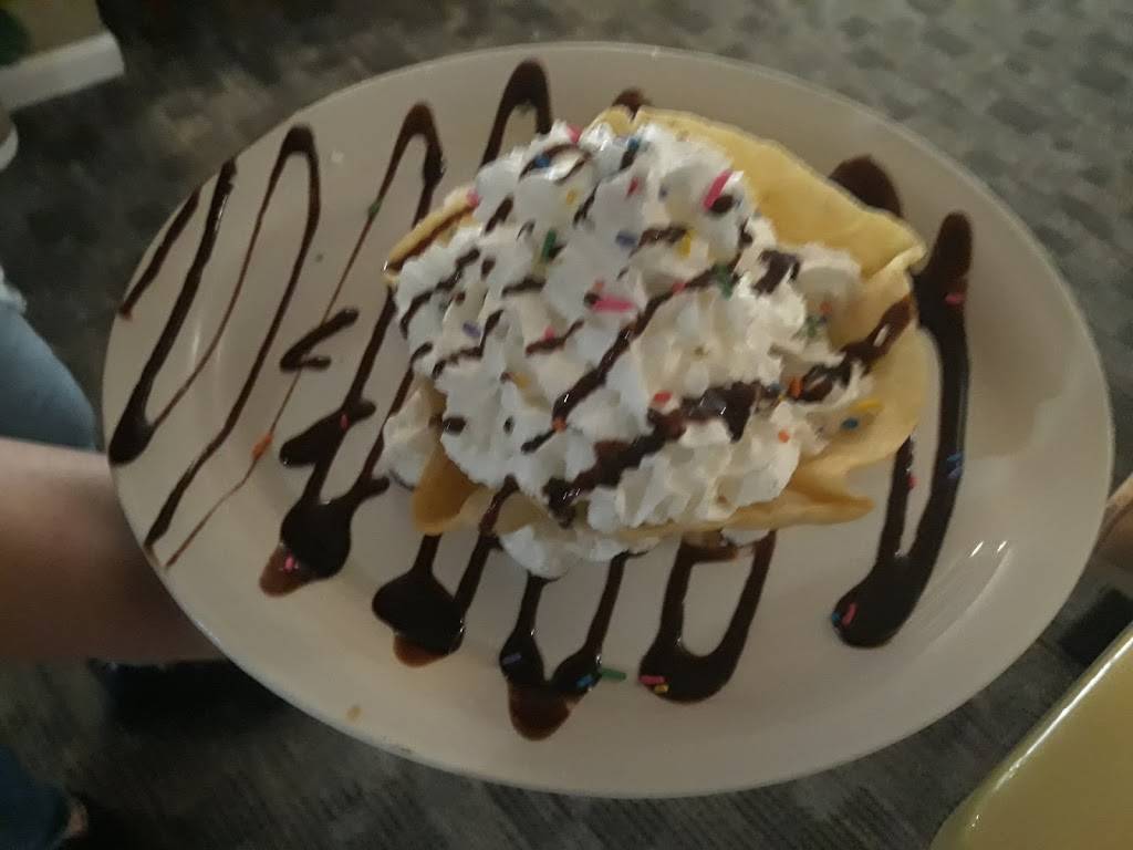 Carmelitas | restaurant | 351 S Main St, Gravois Mills, MO 65037, USA | 5732074390 OR +1 573-207-4390