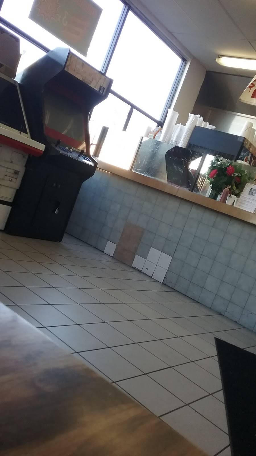 Jims Burguers | restaurant | 4000 Gage Ave, Bell, CA 90201, USA | 3237732760 OR +1 323-773-2760