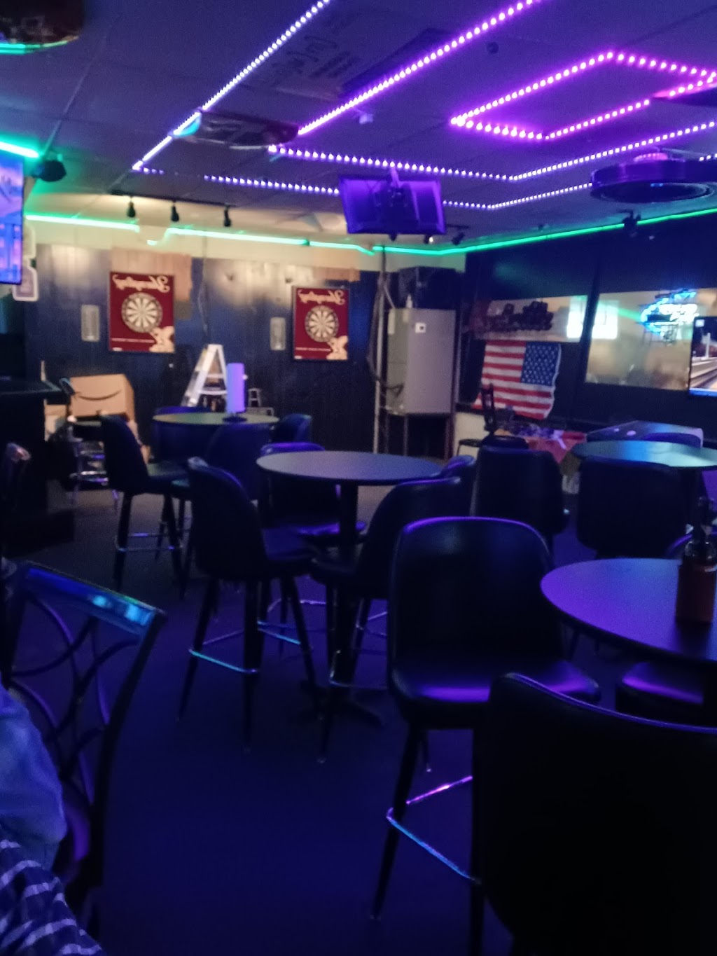 The Jug Bar & grill | restaurant | 534 SE Broad St, Murfreesboro, TN 37130, USA | 6153968528 OR +1 615-396-8528