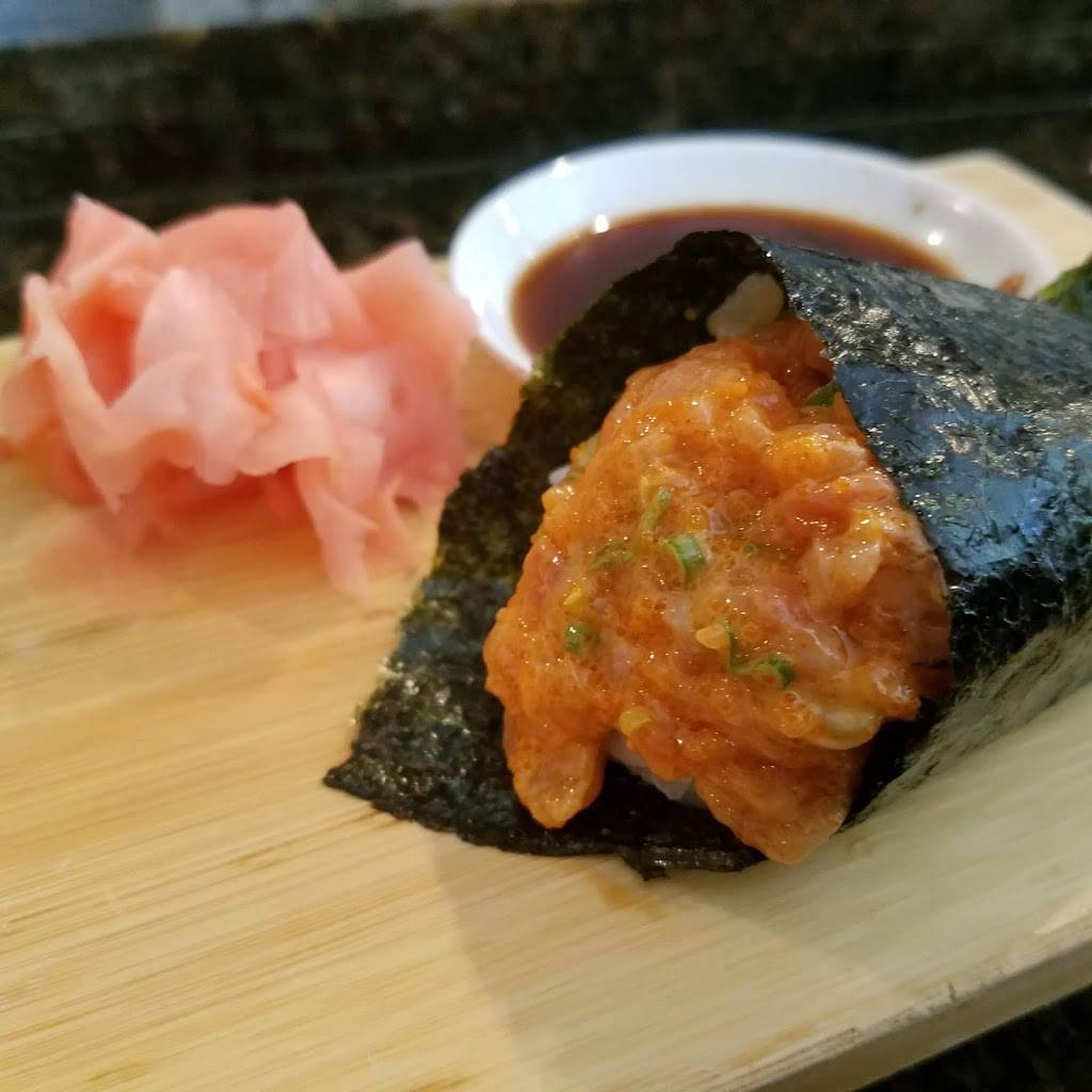 Yagumo Sushi | restaurant | 14554 Vanowen St, Van Nuys, CA 91405, USA | 8187879383 OR +1 818-787-9383