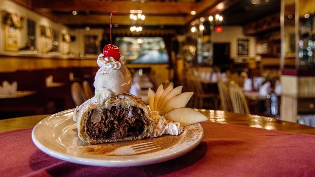 Cafe Old Vienna | restaurant | 1604 N Kings Hwy, Myrtle Beach, SC 29577, USA | 8439466252 OR +1 843-946-6252