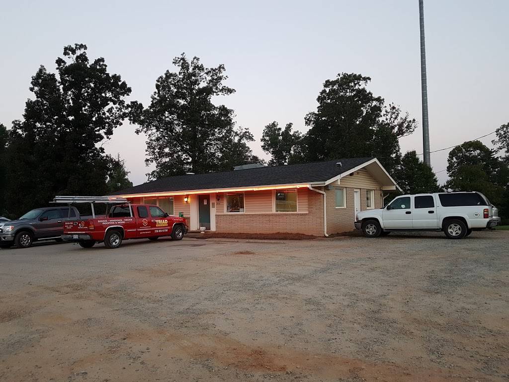 Reedy Fork Diner | restaurant | 4715 US-29, Greensboro, NC 27405, USA | 3366211124 OR +1 336-621-1124