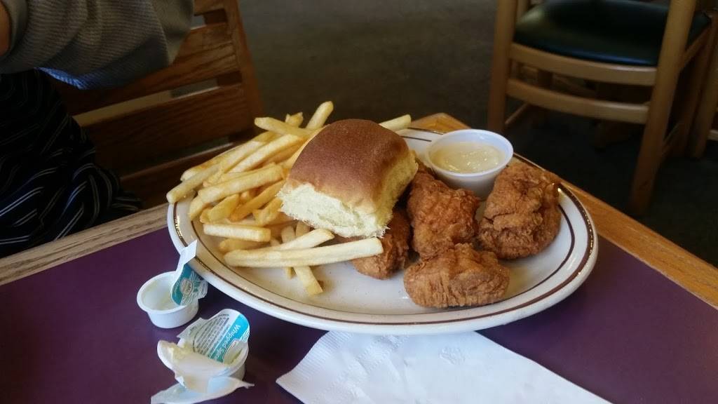 Foster Farms Livingston Cafe | cafe | 221 Stefani Ave, Livingston, CA 95334, USA | 2093947950 OR +1 209-394-7950