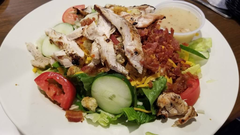 Joeys Italian Grille | restaurant | 209 Center St, Chardon, OH 44024, USA | 4402790031 OR +1 440-279-0031