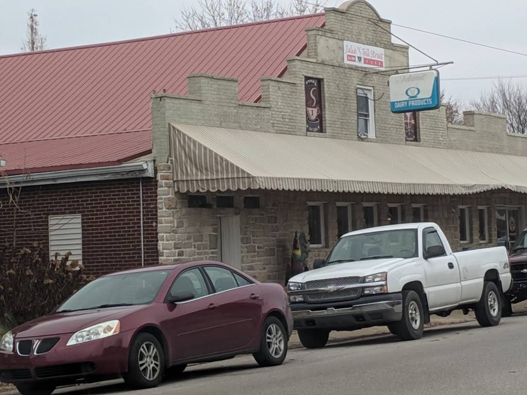 Julies Tell Street Cafe | restaurant | 922 Tell St, Tell City, IN 47586, USA | 8125472579 OR +1 812-547-2579