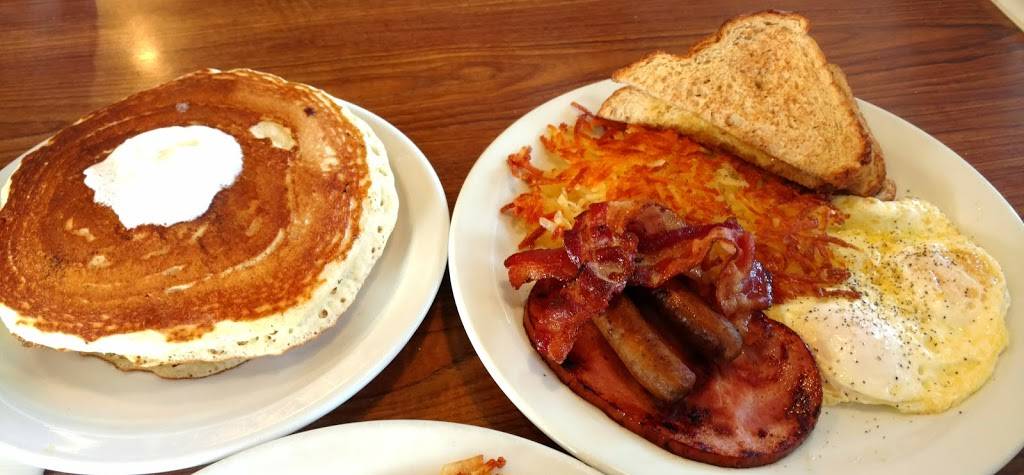 Dennys | restaurant | 141 N Abby St, Fresno, CA 93701, USA | 5594852320 OR +1 559-485-2320