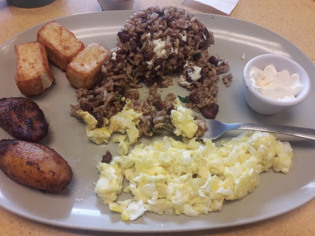 Antojitos Latinos | restaurant | 6729 N Armenia Ave, Tampa, FL 33604, USA | 8139359262 OR +1 813-935-9262