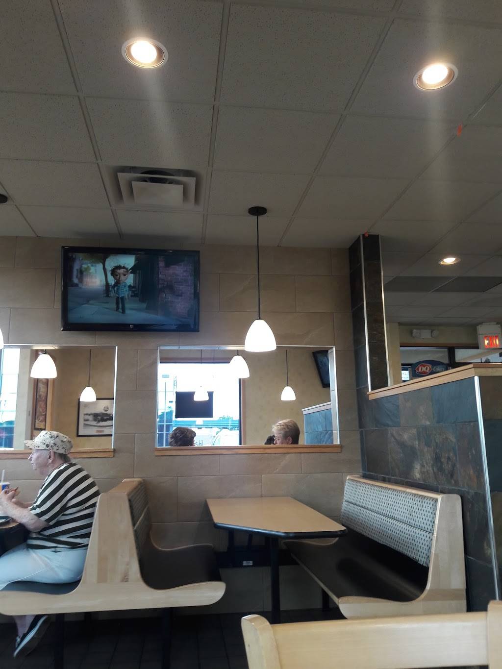 Dairy Queen | restaurant | 4630 Rahncliff Rd, Eagan, MN 55122, USA | 6516882725 OR +1 651-688-2725