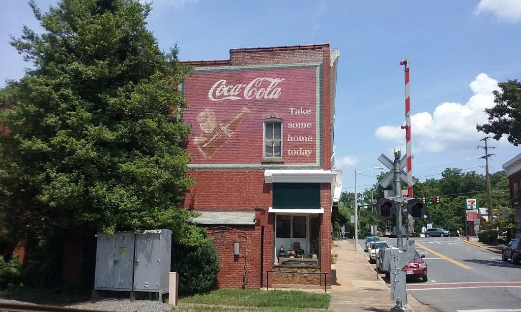 The Light Well | restaurant | 110 E Main St, Orange, VA 22960, USA | 5406610004 OR +1 540-661-0004