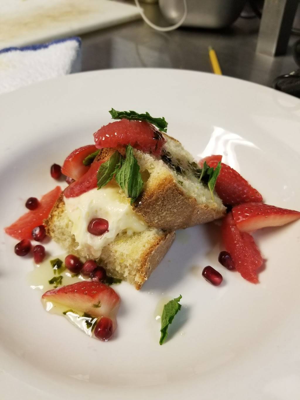 Trattoria Stella | restaurant | 1200 W Eleventh St, Traverse City, MI 49684, USA | 2319298989 OR +1 231-929-8989