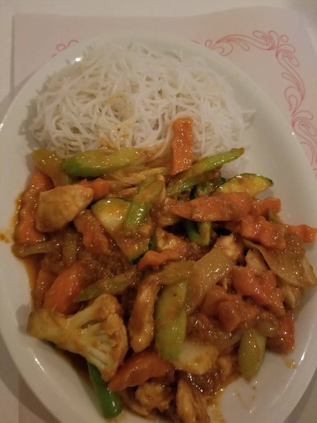 Lao Paradise | restaurant | 1568 Rue de la Faune, Québec, QC G3E 1L2, Canada | 4189158023 OR +1 418-915-8023