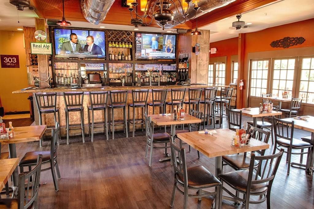 303 Bar and Grill | restaurant | 303 W Davis St, Dallas, TX 75208, USA | 2149423030 OR +1 214-942-3030