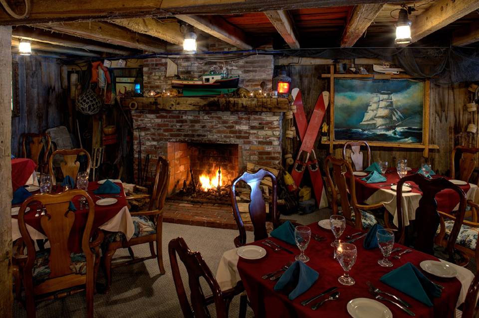 Browns Wharf Inn, Restaurant, & Marina | restaurant | 121 Atlantic Ave, Boothbay Harbor, ME 04538, USA | 2076335440 OR +1 207-633-5440