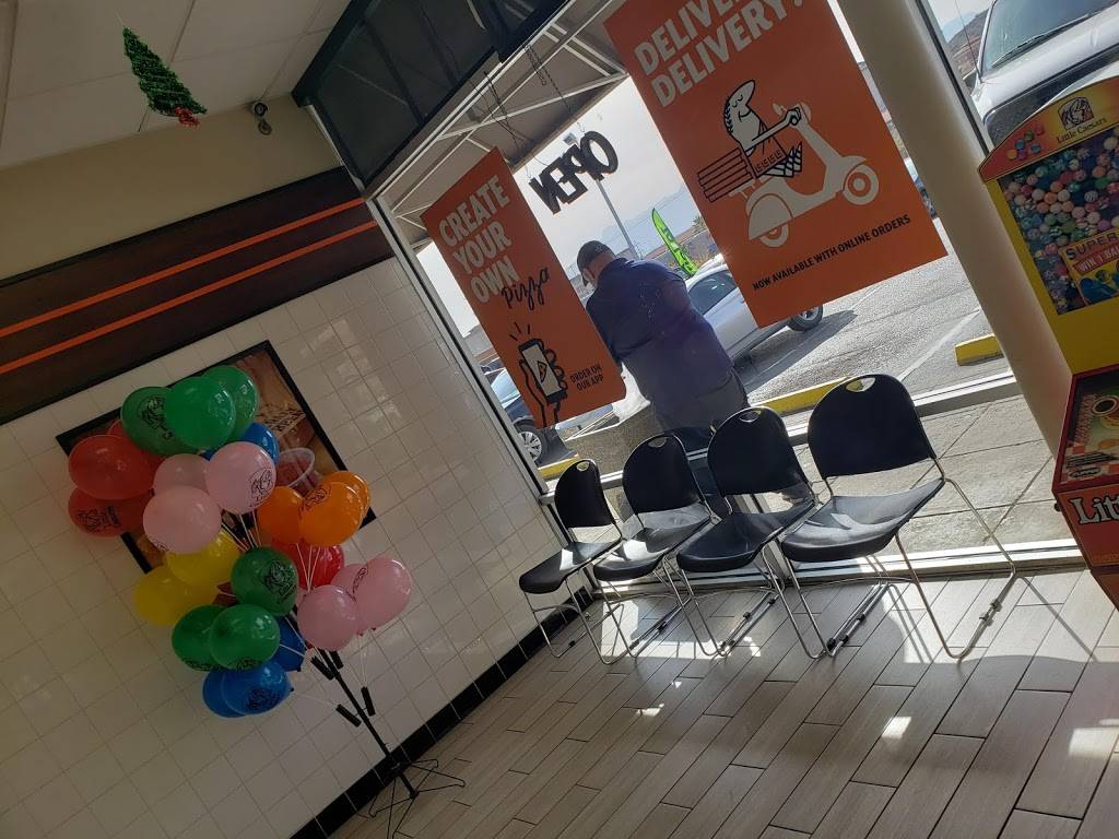 Little Caesars Pizza | meal takeaway | 2500 N Mesa St, El Paso, TX 79902, USA | 9155439500 OR +1 915-543-9500