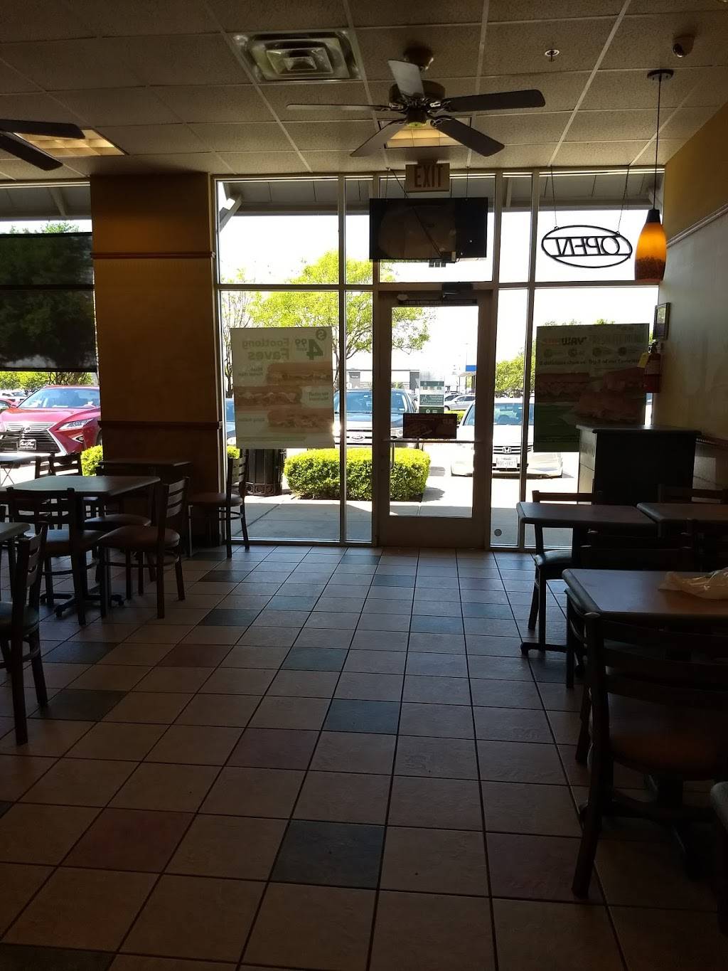 Subway Restaurants | restaurant | 340 Coit Rd #300, Plano, TX 75075, USA | 9728019885 OR +1 972-801-9885