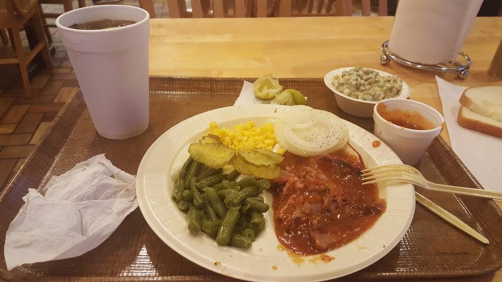 Mikeskas Bar-B-Q | restaurant | 4053 US-90, Columbus, TX 78934, USA | 9797323101 OR +1 979-732-3101